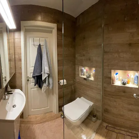 Luxurious At Modern *